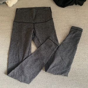 lululemon athletica Pants - Lululemon Herringbone Wunder Under size 6 lululemon athletica Pants - Lululemon Herringbone Wunder Under size 6